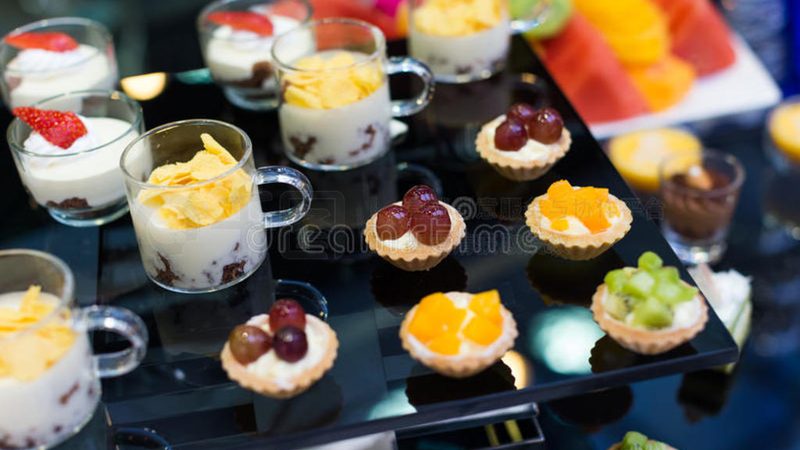 休闲食品代加工模式具有以下优势：